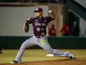 Manny Bañuelos 1