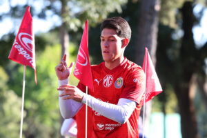 Jose Castillo. Chivas