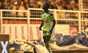 Julián Quiñones América