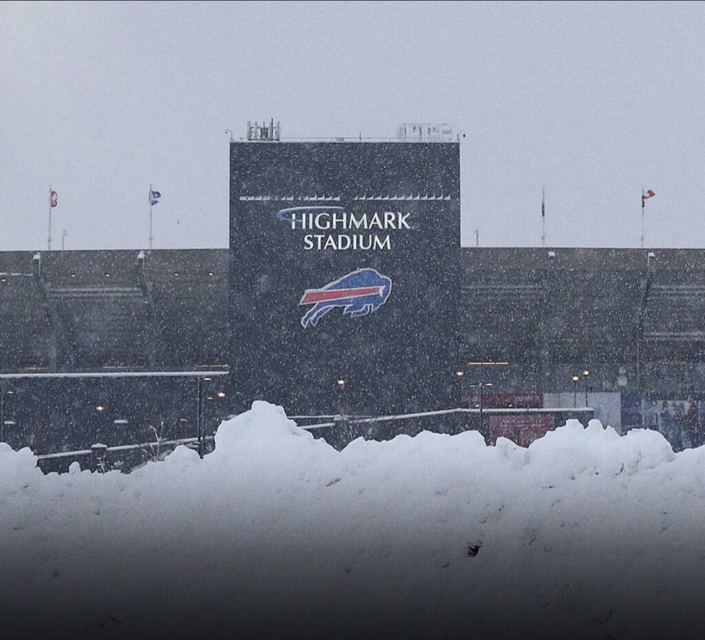Highmark Stadium bajo la nieve