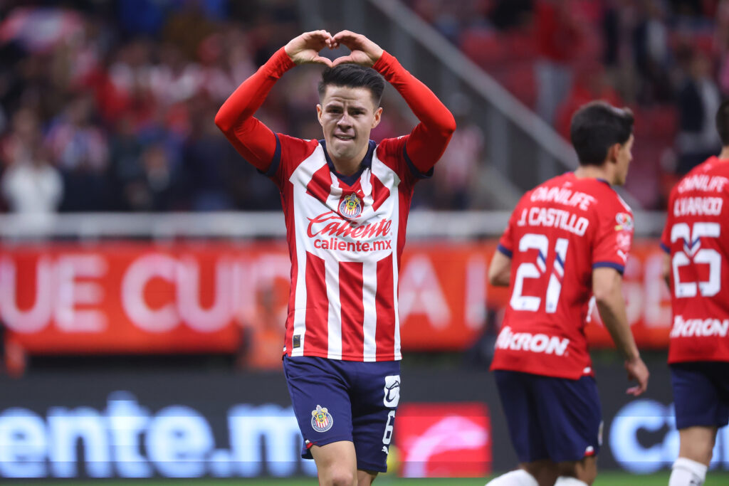 Pavel Pérez Chivas