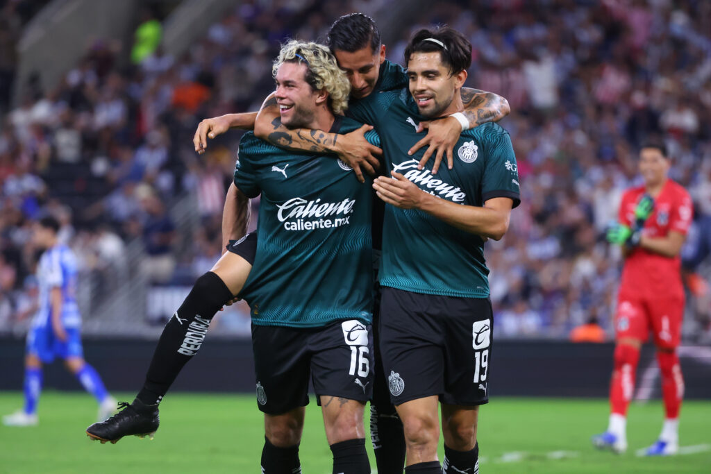 Chivas derrota a Monterrey