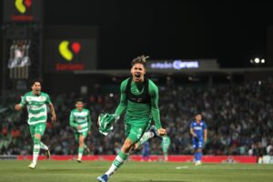Santos festejo gol Santiago Muñóz