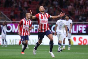 Chicharito gol con Chivas