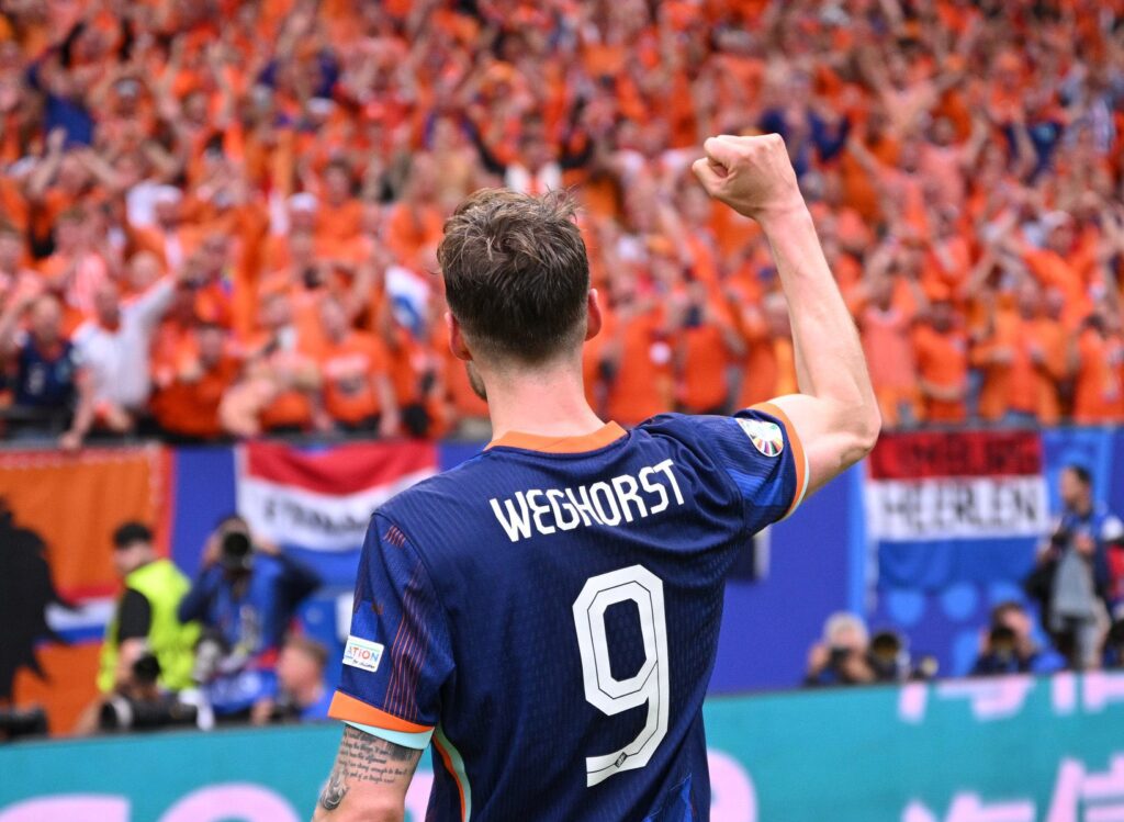 Países Bajos gana ante Polonia