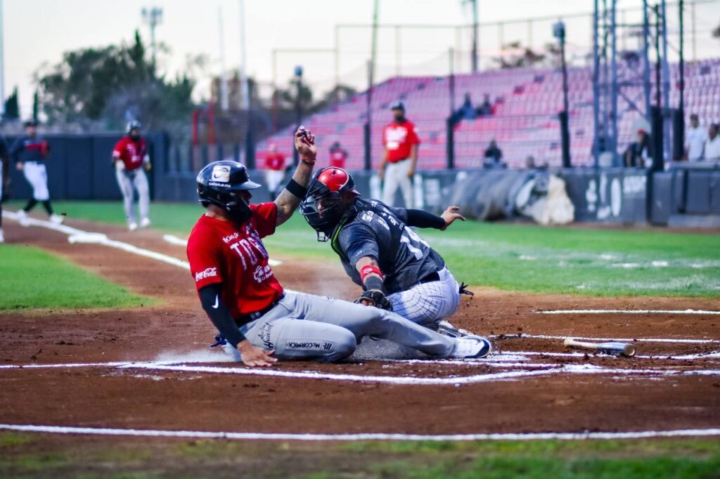 Toros de Tijuana gana a Durango