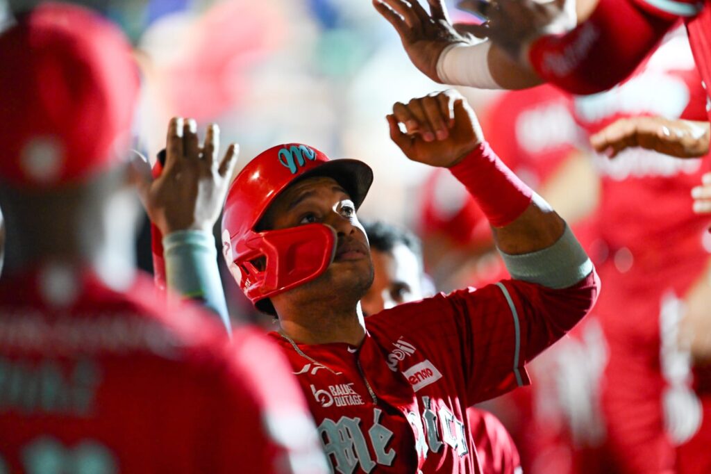 Diablos blanquea a los Tigres