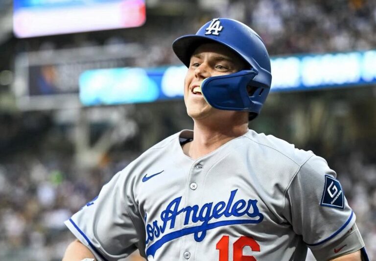 Dodgers pega primero en juegazo de 10 entradas en ante Padres