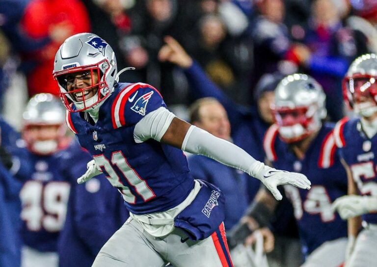 Los Patriotas avanzan a la ronda divisional tras imponerse a los Chargers