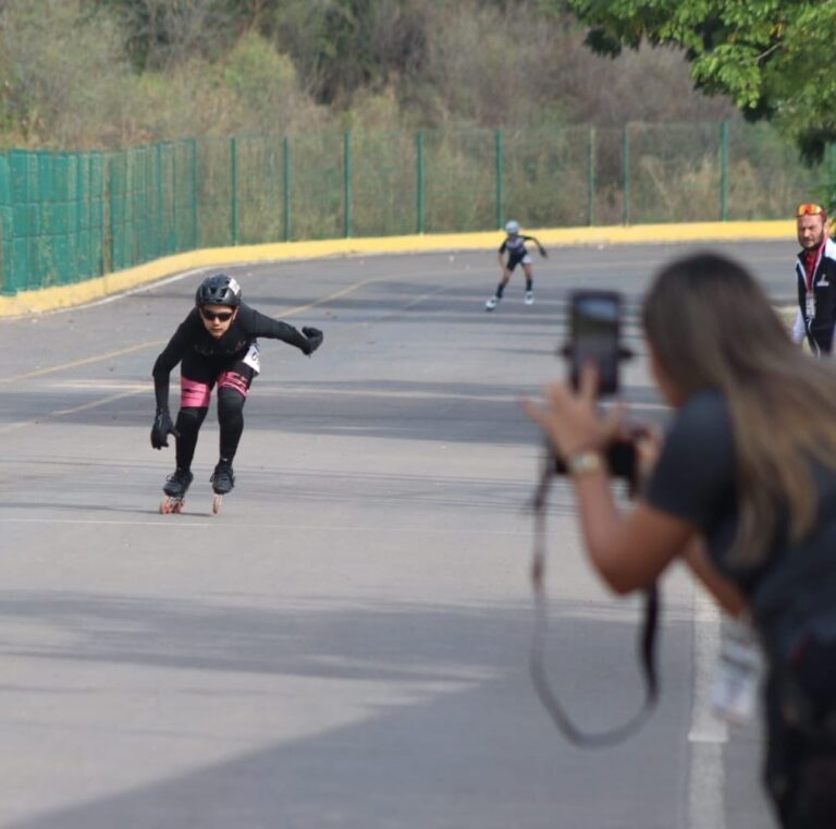 De 15 posibles oros, Mazatlán regresa a casa con 12, de la etapa estatal del patinaje de velocidad