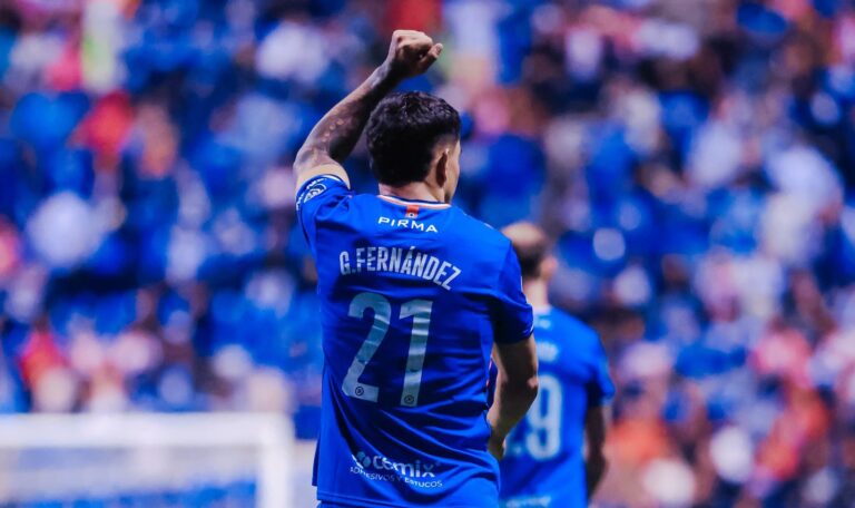 Cruz Azul le quita el invicto a Chivas
