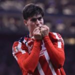 Armando González frena su salida a Europa y apuesta por consolidarse en Chivas