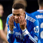 Real Madrid sigue en la pelea por el liderato, derrota 2-0 a Valencia