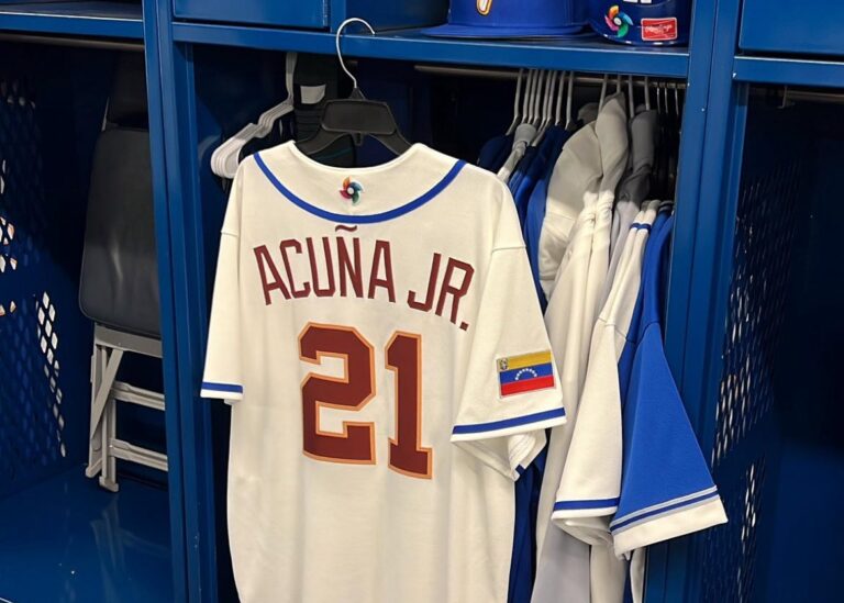 Ronald Acuña Jr. se alista con Venezuela y deslumbra antes del Clásico Mundial de Béisbol 2026