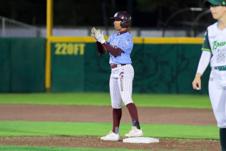 Algodoneras derrota 8-7 a las Bravas