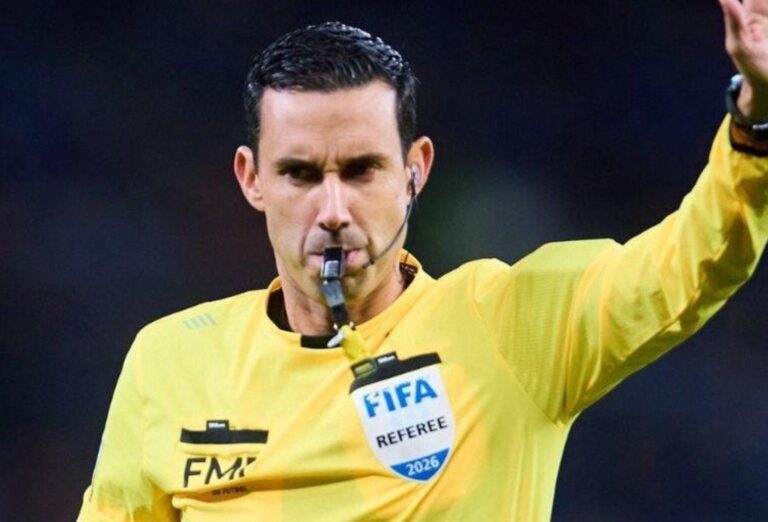 Árbitros mexicanos salen de Catar luego de quedar atrapados por conflicto en Medio Oriente