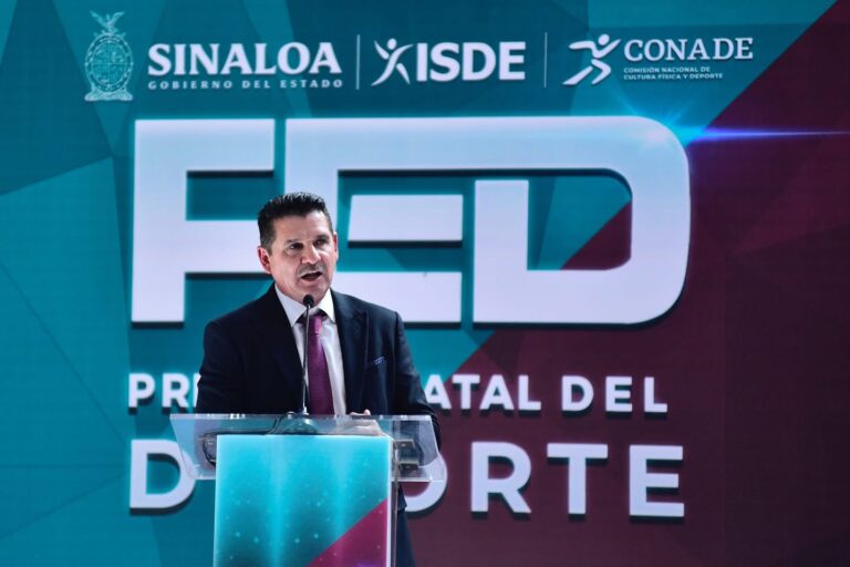 MÁS DE 200 PROMOTORES DEPORTIVOSSON CAPACITADOS EN SINALOA; HARÁN 25NUEVAS CANCHAS DE FUTBOL EN EL ESTADO