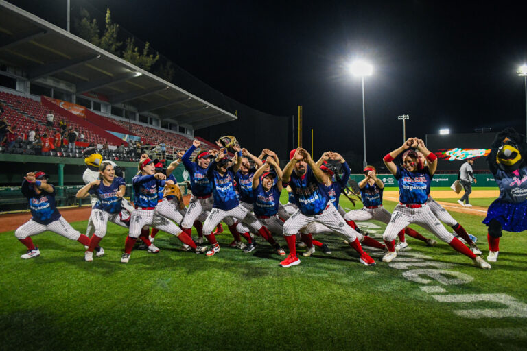 El Águila vence a Sultanes y mantiene viva la serie en los Playoffs de la LMS