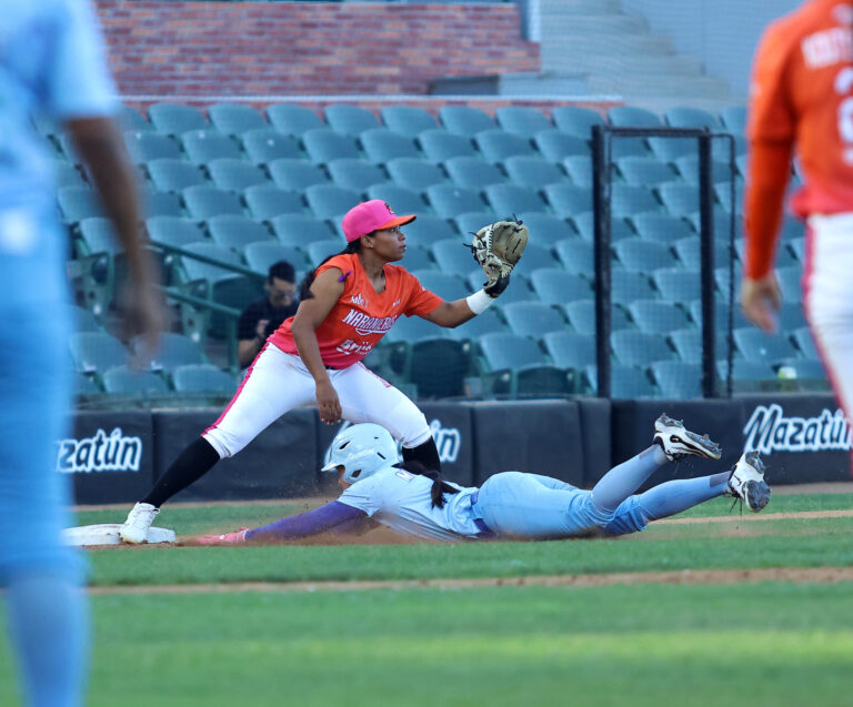 Charros Softbol cierra temporada con derrota ante Naranjeros en Hermosillo