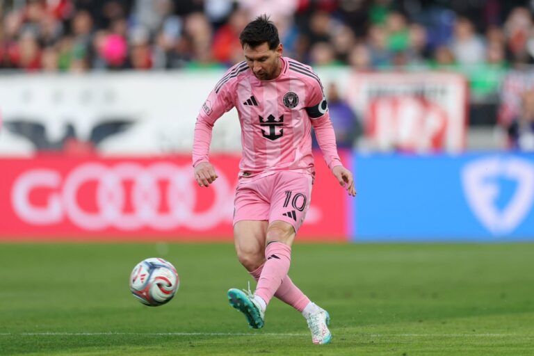 Messi llega a los 900 goles, pero Inter Miami queda eliminado ante Nashville