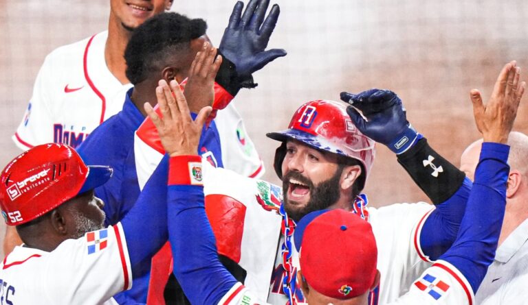 República Dominicana aplasta a Corea y avanza a semifinales del Clásico Mundial de Béisbol
