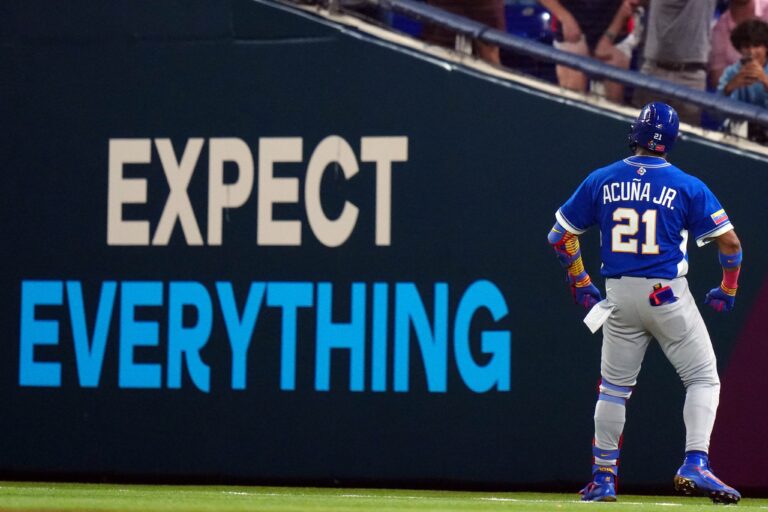 Venezuela remonta a Italia con explosiva séptima entrada y avanza a la final