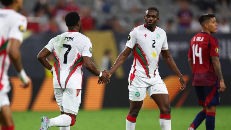 Bolivia se mide a Surinam, en la  busqueda del sueño mundialista