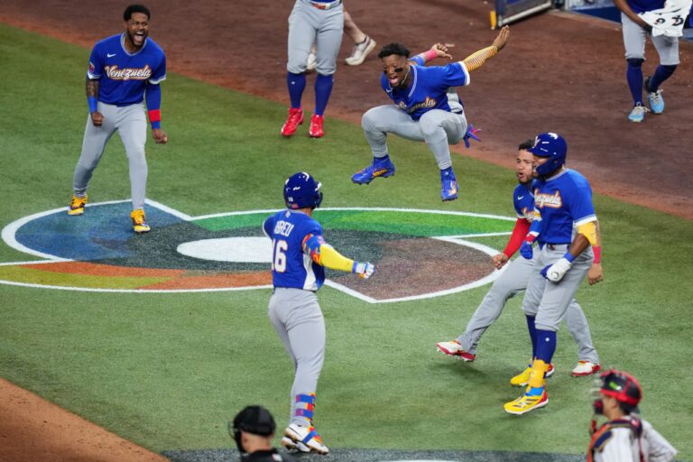¡Japón eliminado! Venezuela remonta y avanza a semifinales