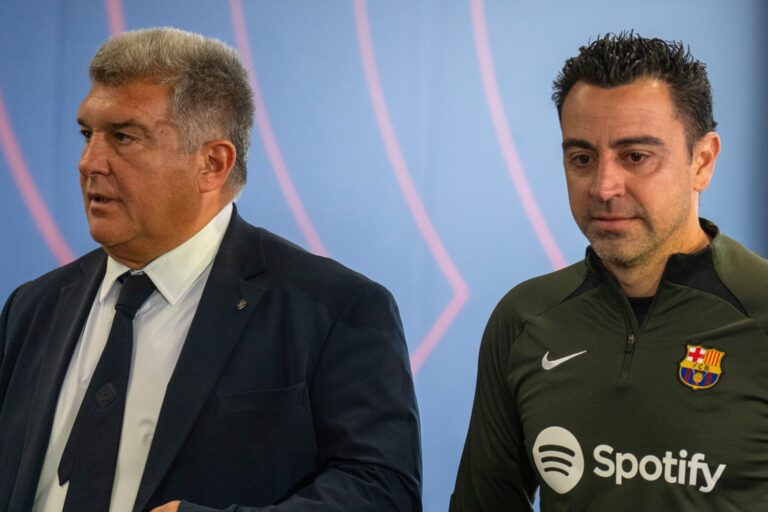 Xavi revela que el regreso de Messi al Barcelona fue frenado por Laporta