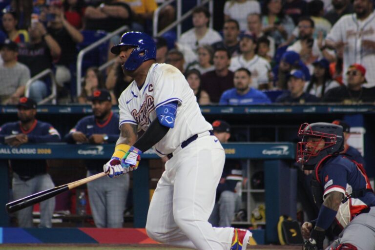 Venezuela muestra poderosa ofensiva al imponerse 6-2 sobre Países  Bajos