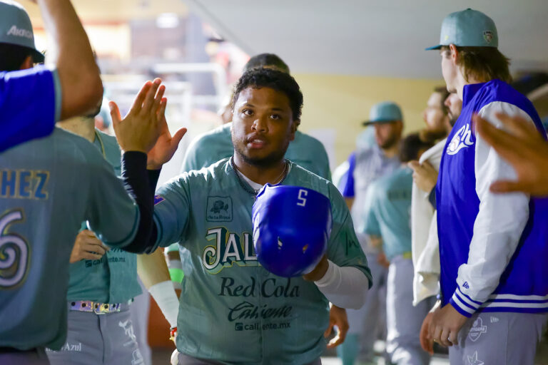 Charros se imponen en extra innings y logran histórica victoria en casa de Tecos