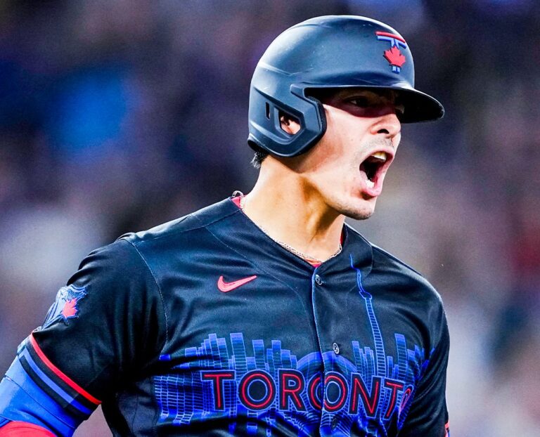 Brandon Valenzuela pega su primer jonrón de la temporada