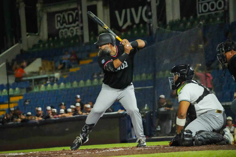 Toros derrota a Bravos en duelo de pretemporada