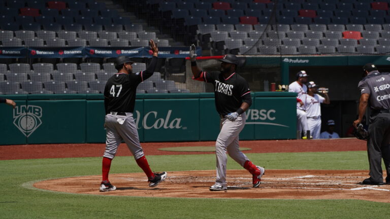 Toros apalea a El Águila en duelo de preparación