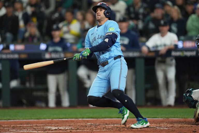 Springer se fractura el dedo del pie y agrava la crisis de lesiones en Blue Jays