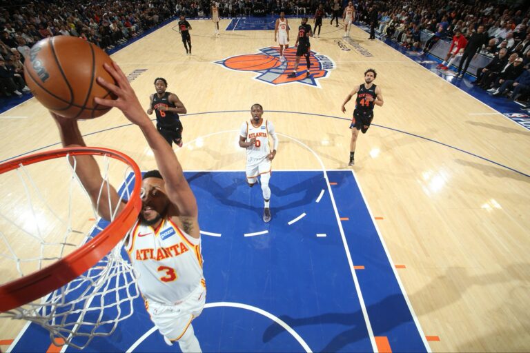 Hawks igualan la serie con dramático triunfo sobre Knicks