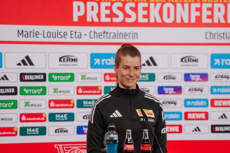 Marie-Louise Eta debuta en el banquillo del Union Berlin