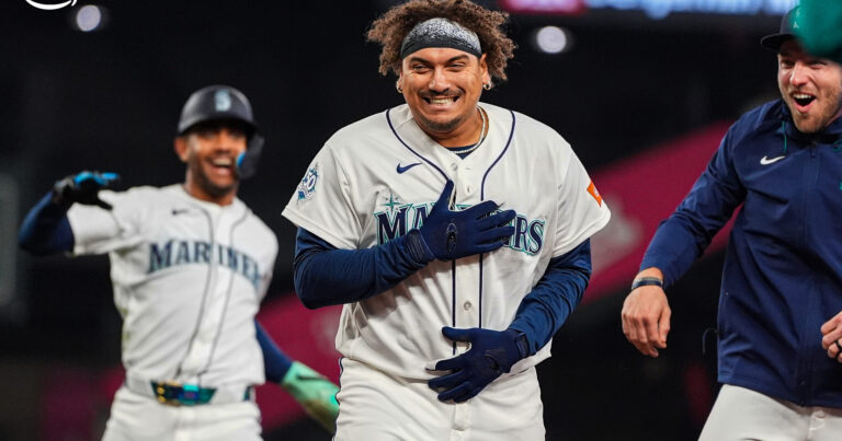 Marineros deja sobre el terreno a los Atléticos; Andrés Muñoz se llevó el triunfo