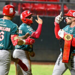 Julián Ornelas desata ofensiva histórica y Diablos aplasta a Piratas