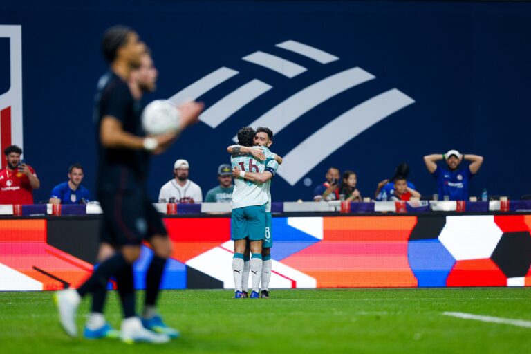 Portugal derrota 2-0 a Estados Unidos