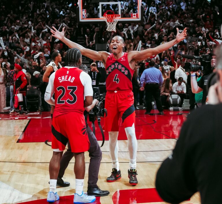 Toronto empata la serie 2-2 ante Cavaliers