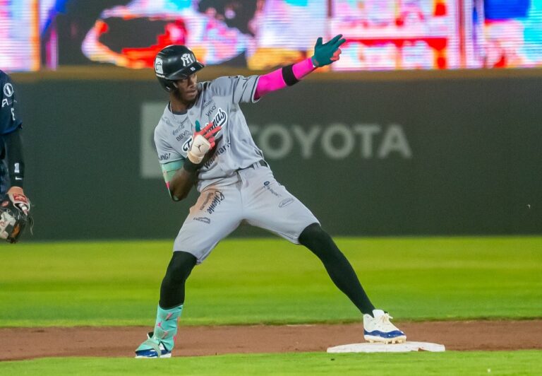Sultanes asegura la serie con ofensiva encendida y sólida apertura de Urías