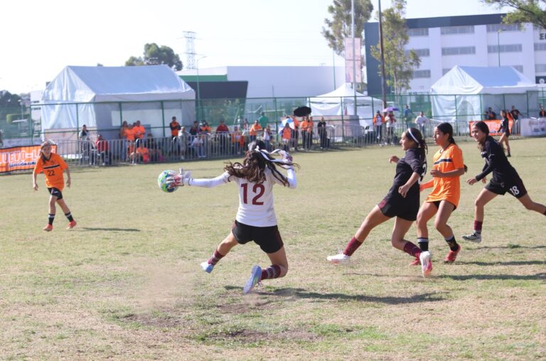 SINALOA DEJA TODO EN LA CANCHA, PERO CAE ANTE NUEVO LEÓN EN FUTBOL DE LA OLIMPIADA NACIONAL