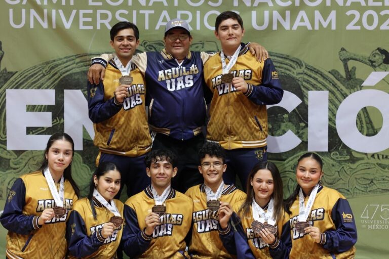 AGUILAS UAS ORO EN KATAS POR EQUIPO VARONIL EN ANUIES 2026