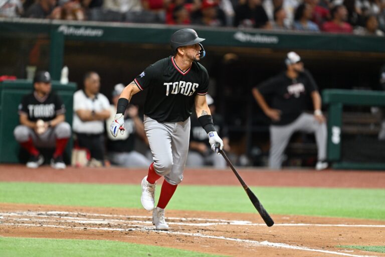 TOROS SE LLEVA JUEGO DE VIERNES POR LA NOCHE