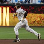 Padres triunfa con Tatis Jr en la segunda base
