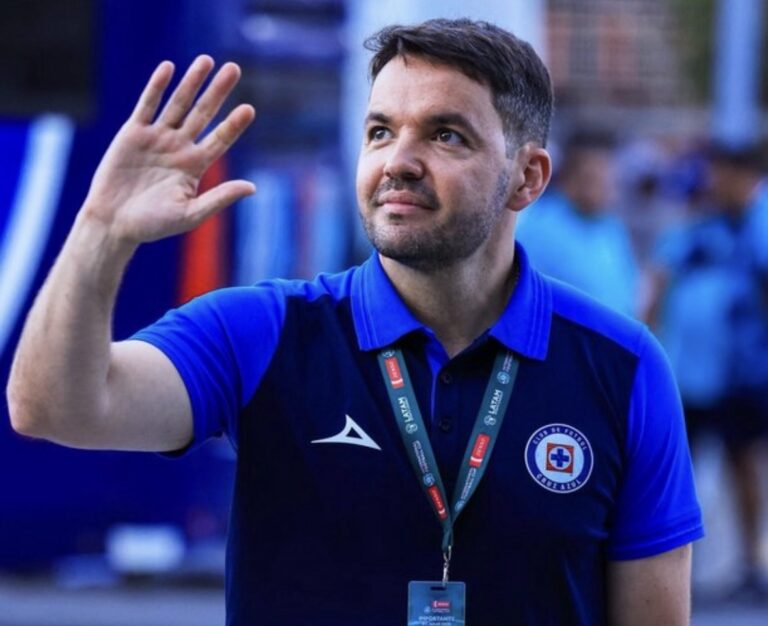 Larcamón cuestiona su salida de Cruz Azul: “No entiendo la decisión”