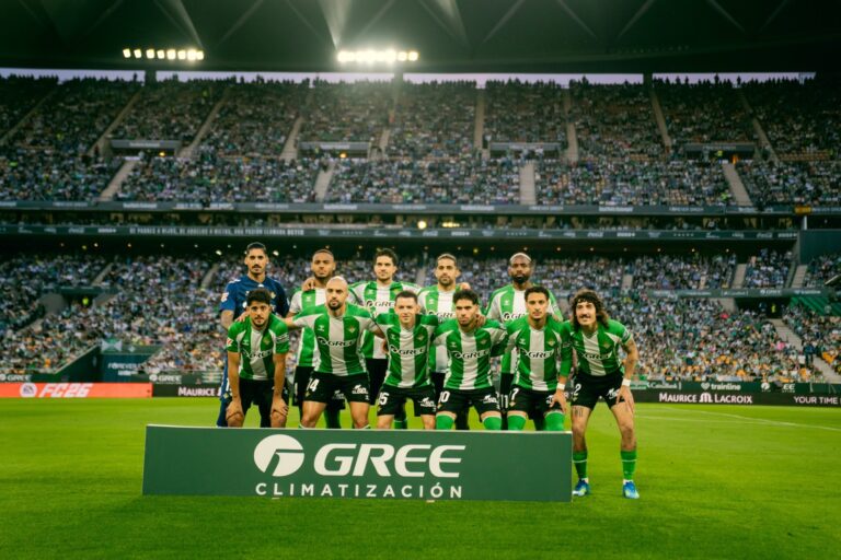 Bellerín rescata al Betis y el Real Madrid deja escapar terreno en la lucha por LaLiga