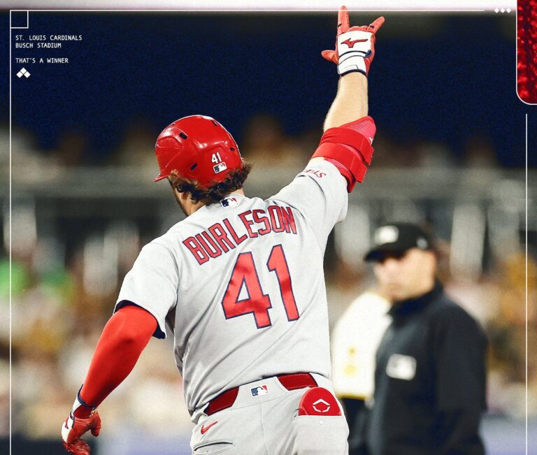 Cardinals frenan a Padres en duelo de pitcheo en Petco Park
