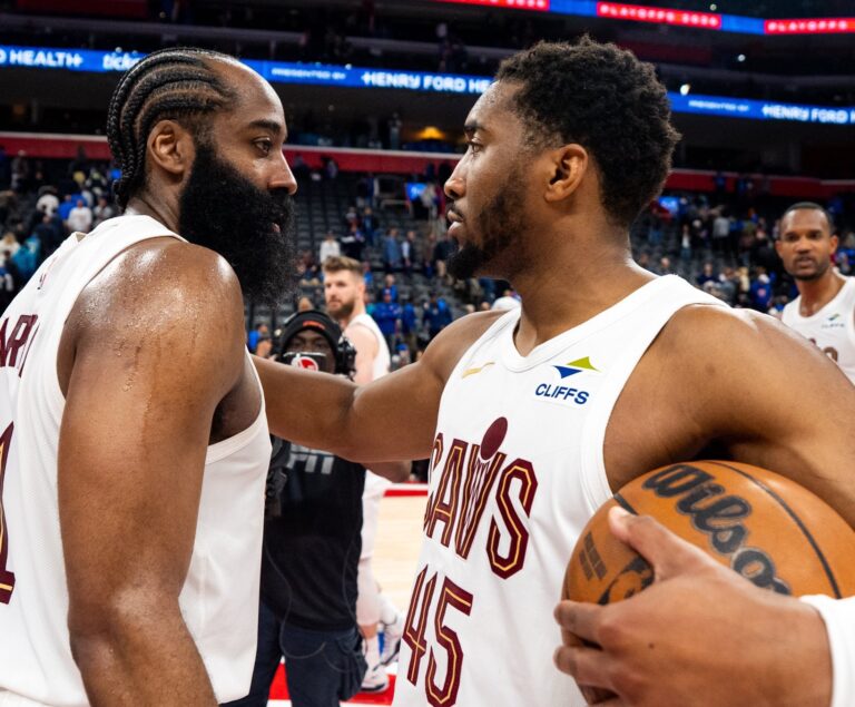 Cavaliers se ponen a un juego de la final